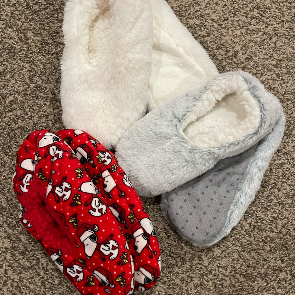 Cozy Fleece Slippers Set - Red, White, Gray